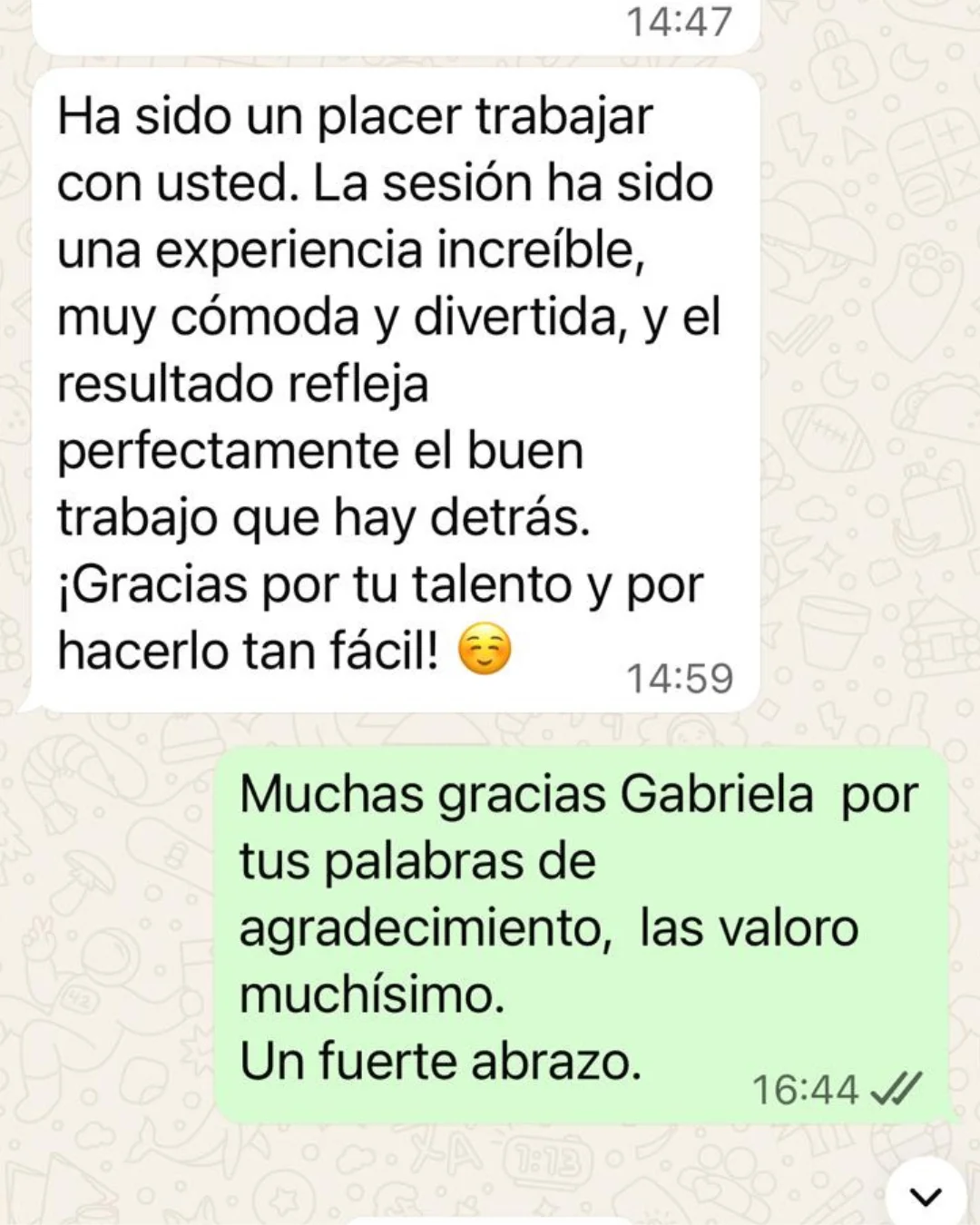 Mensaje de una clienta de J.I.M. compartiendo su experiencia tras la sesión de fotografía